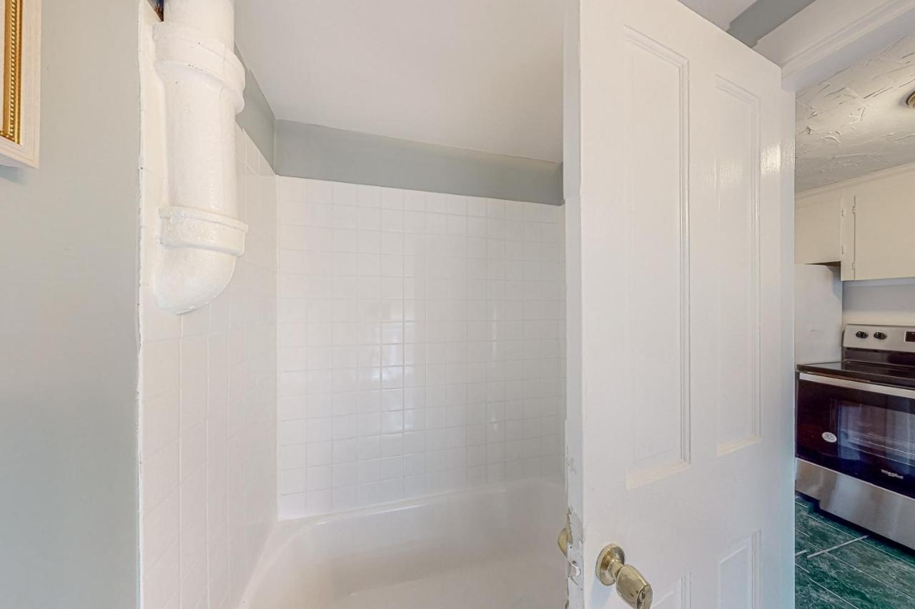 Cumberland Casa - B Apartment Portland Bagian luar foto